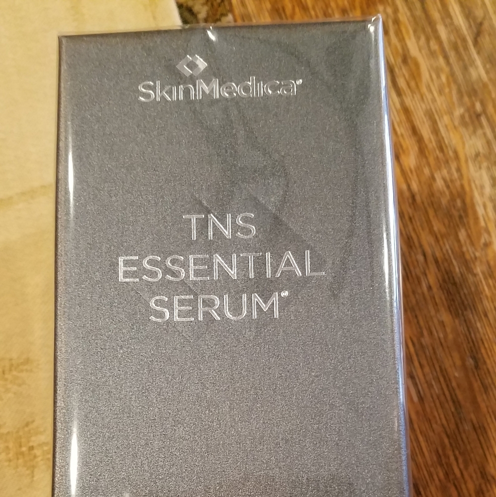 TNS Essential Serum